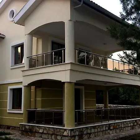 Villa Akbuek Country *